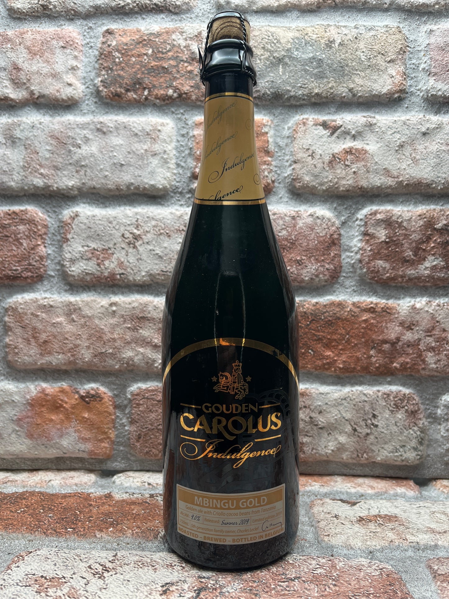 Golden Carolus Het Anger Golden Carolus Indulg 2019 - Mbingu Gold Strong 2019 Biondo - 75 CL