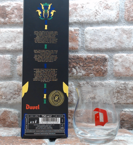 Duvel Distintivo invecchiato in botte n. 8 Edizione di rum brasiliano incl.Bicchiere Tripel - 75 CL