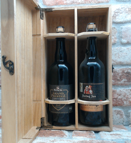 Hertog Jan Grand Prestige 2010 e 2017 inclusa scatola di legno 2010 Barleywine - 75 CL
