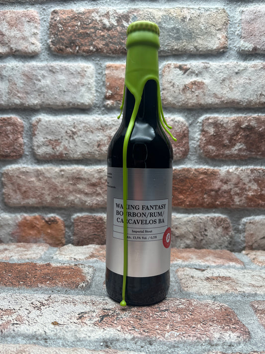Pühaste Walking Fantasy Bourbon/Rum/Carcavelos BA Stout - 33 CL