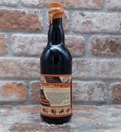 Falò dello scienziato pazzo che bruciano luminosi 2023 Barleywine - 50 CL